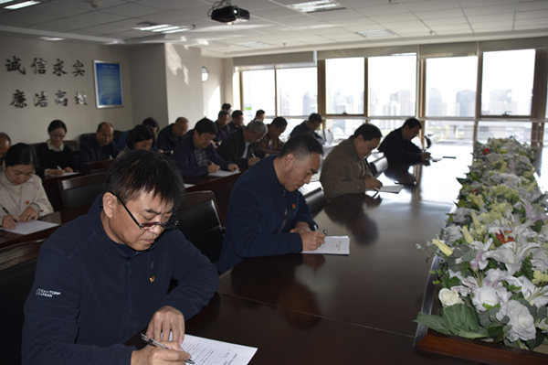 华体会·hth|官网入口-www.hth.com
组织党员干部进行主题教育应知应会知识测试