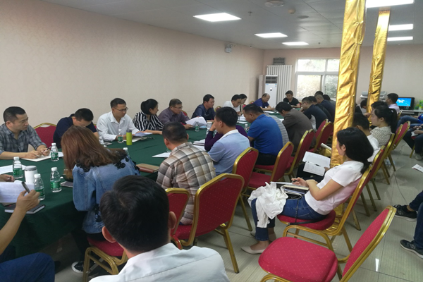 华体会·hth|官网入口-www.hth.com
召开西站路道路工程结算审计动员大会