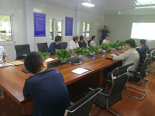 华体会·hth|官网入口-www.hth.com
领导现场调研丽水路道路工程